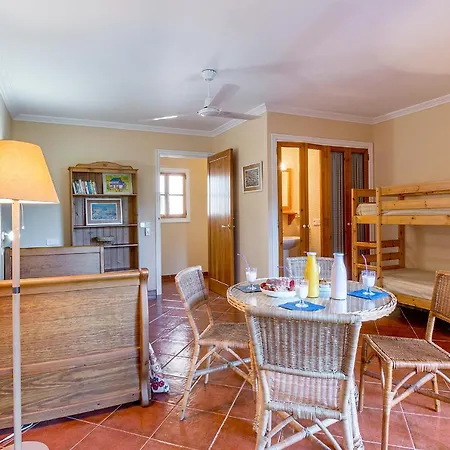 Townhouse With Pool And Mountain Views, Just 5 Min * Pollensa