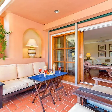 Townhouse With Pool And Mountain Views, Just 5 Min 波连斯萨