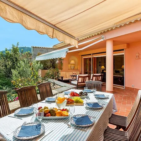 Townhouse With Pool And Mountain Views, Just 5 Min Ferienhaus Pollença