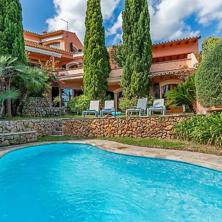 Townhouse With Pool And Mountain Views, Just 5 Min
