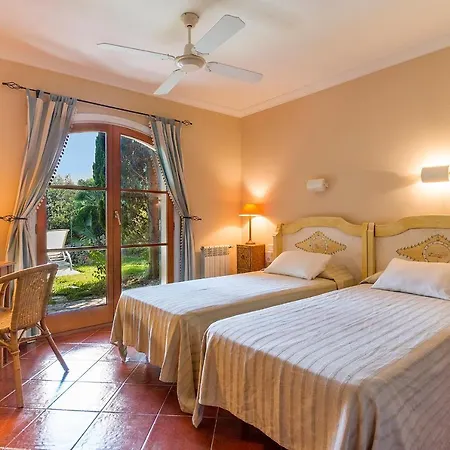 Townhouse With Pool And Mountain Views, Just 5 Min Pollença