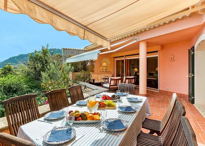 Townhouse With Pool And Mountain Views, Just 5 Min Feriehus Pollença
