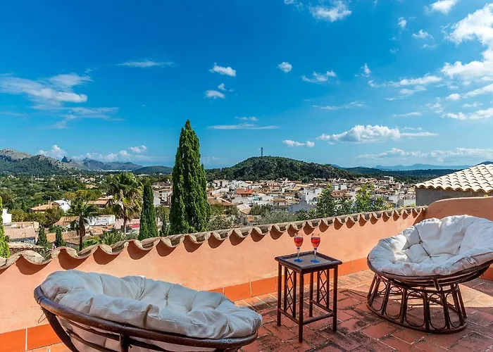 Townhouse With Pool And Mountain Views, Just 5 Min Pollença