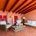 Townhouse With Pool And Mountain Views, Just 5 Min *