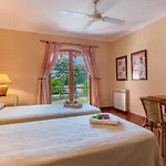 Townhouse With Pool And Mountain Views, Just 5 Min 度假居 波连斯萨