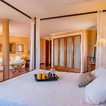 Townhouse With Pool And Mountain Views, Just 5 Min *