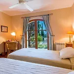 Townhouse With Pool And Mountain Views, Just 5 Min 度假居