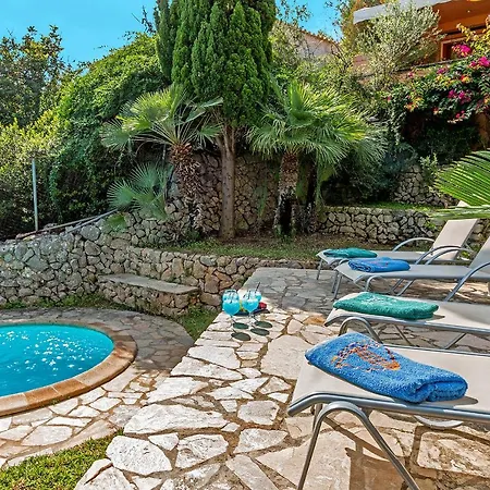 Townhouse With Pool And Mountain Views, Just 5 Min