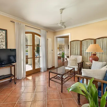 Townhouse With Pool And Mountain Views, Just 5 Min * Pollenca