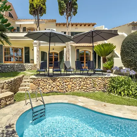 Holiday home Townhouse With Pool And Mountain Views, Just 5 Min