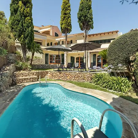 Townhouse With Pool And Mountain Views, Just 5 Min