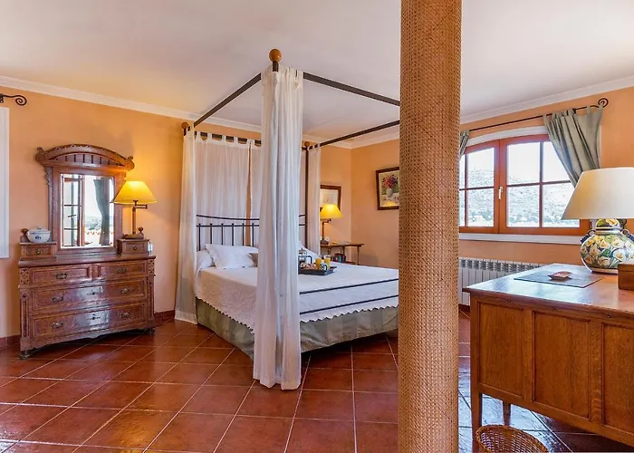 Townhouse With Pool And Mountain Views, Just 5 Min * Pollença