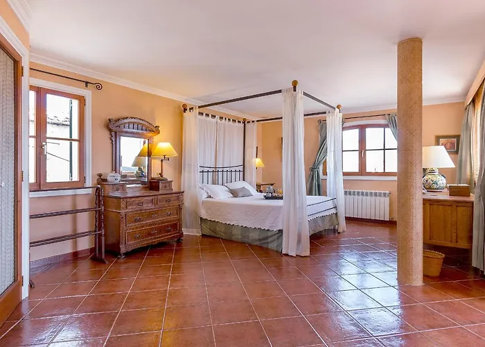 Townhouse With Pool And Mountain Views, Just 5 Min